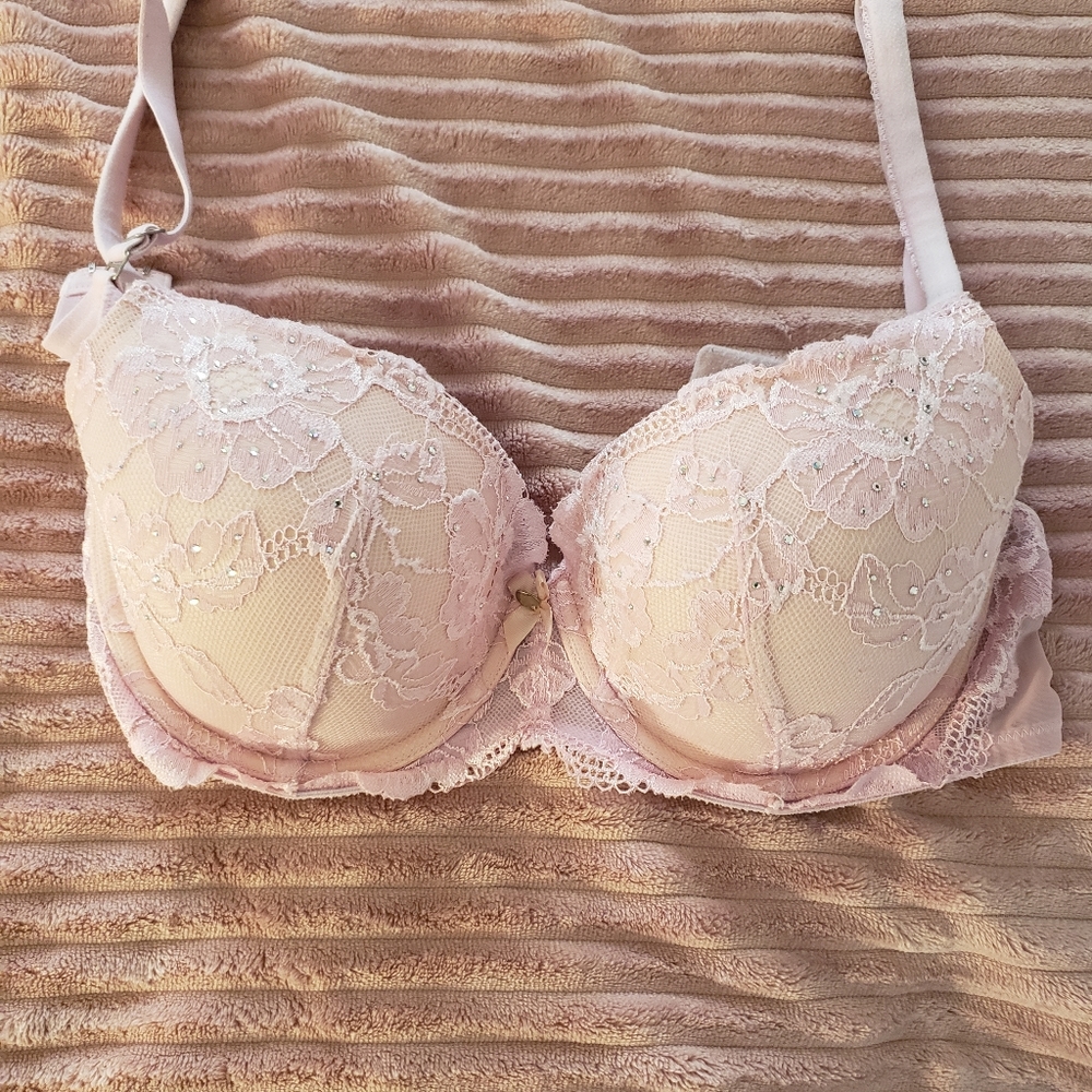Victoria Secret body by Victoria  rhinestone bra 36 D